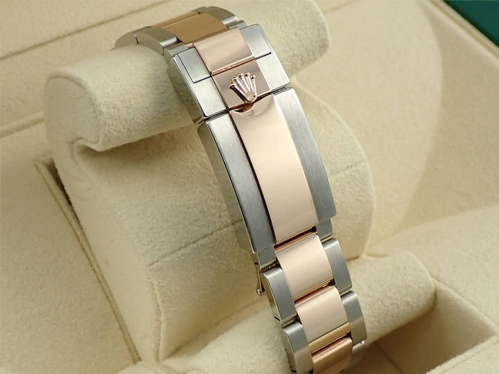 ロレックス GMTマスターII Ref.126711CHNR ステンレススチール/エバーローズゴールド ブラック文字盤 オイスターブレスレット