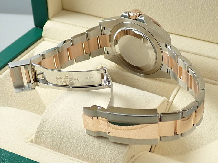 ロレックス GMTマスターII Ref.126711CHNR ステンレススチール/エバーローズゴールド ブラック文字盤 オイスターブレスレット オイスターブレスレット