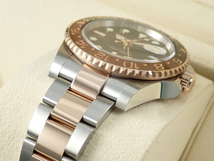 ロレックス GMTマスターII Ref.126711CHNR ステンレススチール/エバーローズゴールド ブラック文字盤 オイスターブレスレット オイスターブレスレット