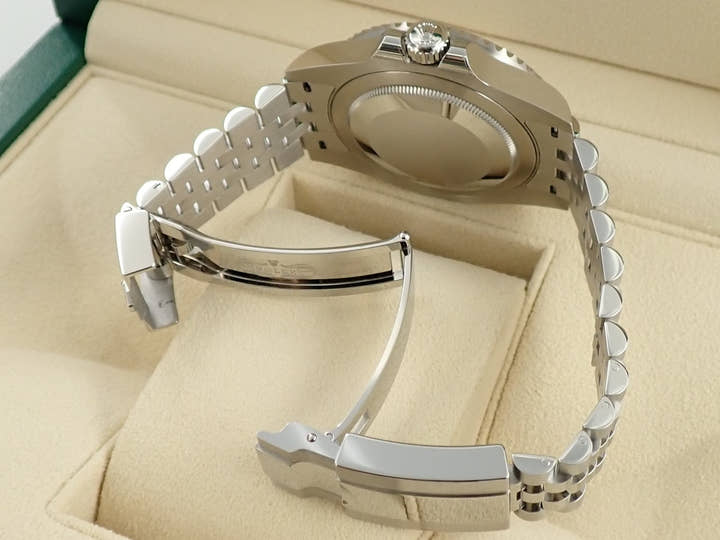 ロレックス GMTマスターII Ref.126710GRNR ステンレススチール ブラック文字盤 ジュビリーブレスレット 未使用 3CR7K9JW