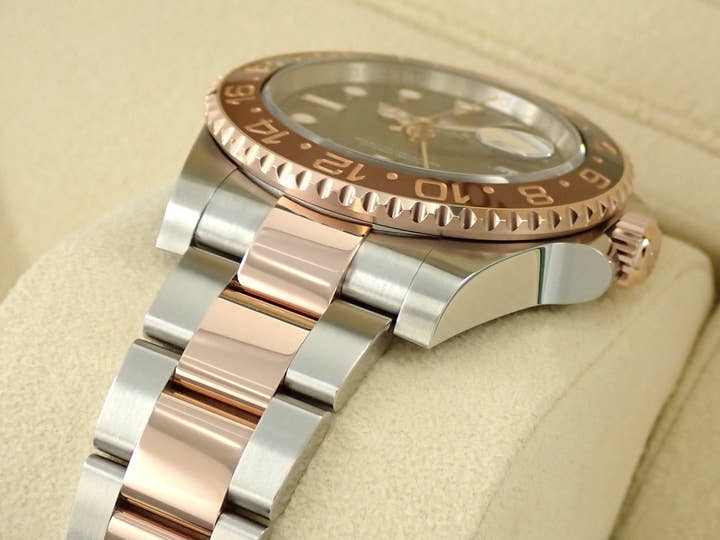 ロレックス GMTマスターII Ref.126711CHNR ステンレススチール/エバーローズゴールド ブラック文字盤 オイスターブレスレット オイスターブレスレット