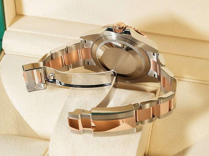 ロレックス GMTマスターII Ref.126711CHNR ステンレススチール/エバーローズゴールド ブラック文字盤 オイスターブレスレット オイスターブレスレット