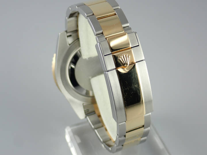 ロレックス GMTマスターII Ref.116713LN ブラック文字盤 中古 gmt-master2-82 オイスターブレスレット