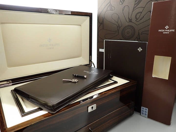 パテックフィリップ ミニッツリピーター トゥールビヨン パーペチュアルカレンダー レトログラード Ref.5216P-001 プラチナ ブラック文字盤