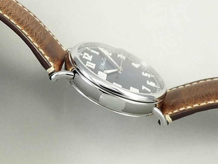 H.モーザー ヘリテージ センターセコンド Ref.8200-1201 ファンキーブルー フュメ文字盤 中古 89W84227