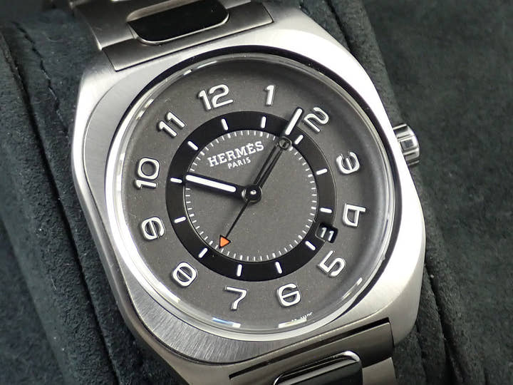 エルメス エルメス H08 Ref.W049427WW00 ブラック文字盤 美品 Z7836843