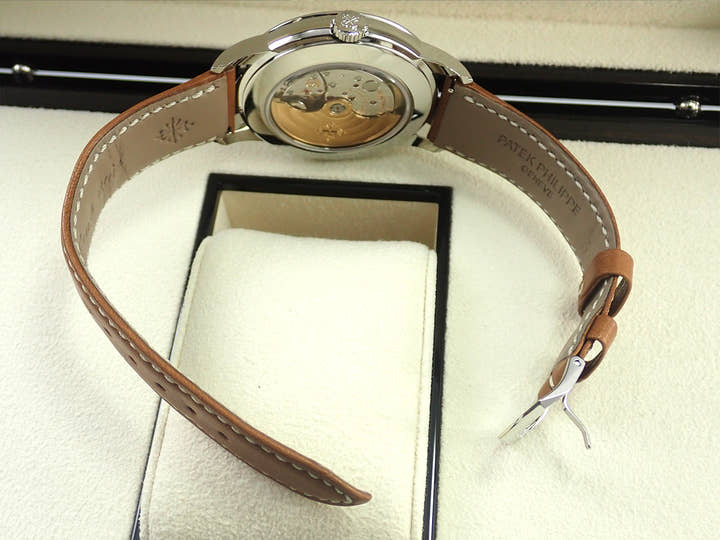 パテックフィリップ カラトラバ ウィークリーカレンダー Ref.5212A-001 ステンレススチール シルバー文字盤