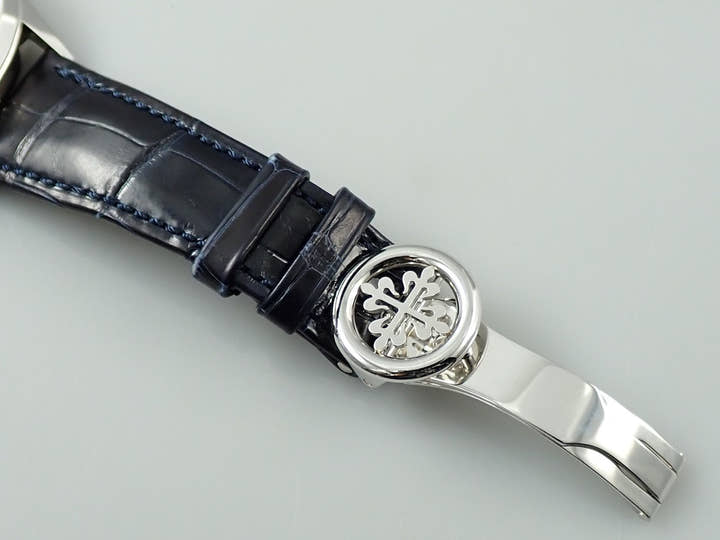 パテックフィリップ グランドコンプリケーション Ref.5236P-001 プラチナ ブラック・グラデーションのブルー文字盤