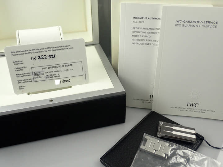 IWC インジュニア Ref.IW322701 ブラック文字盤 中古 ingenieur-4