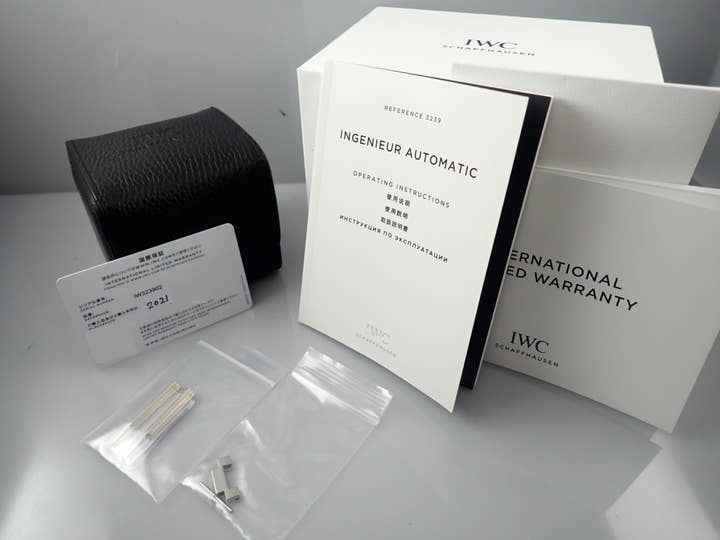 IWC インジュニア Ref.IW323902 ブラック文字盤 美品 ingenieur-5