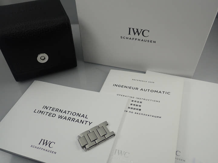 IWC インジュニア オートマティック Ref.IW323902 ブラック文字盤 美品 YPD0Y277