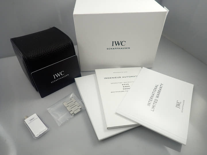 IWC インジュニア オートマティック Ref.IW323902 ブラック文字盤 中古 C07TL732