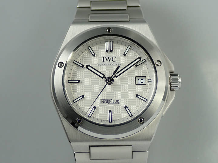 IWC インヂュニア オートマティック 40 Ref.IW328902 ホワイト文字盤 美品 68T05069