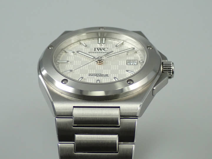 IWC インヂュニア オートマティック 40 Ref.IW328902 ホワイト文字盤 美品 68T05069