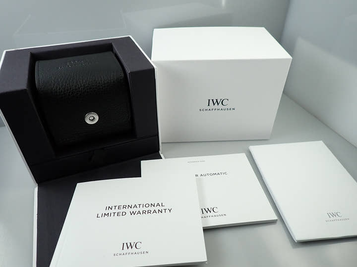 IWC インヂュニア オートマティック 40 Ref.IW328902 ホワイト文字盤 美品 68T05069
