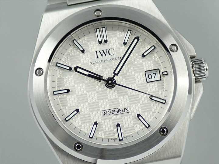 IWC インヂュニア オートマティック 40 Ref.IW328902 ホワイト文字盤 美品 P0001771