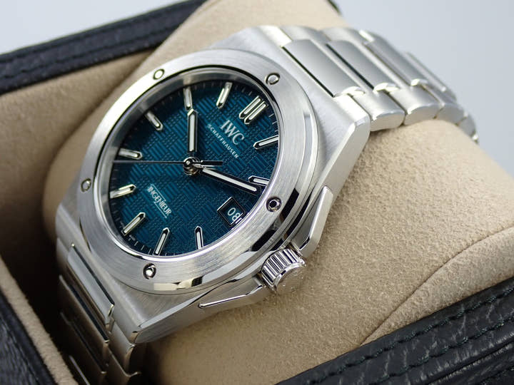 IWC インヂュニア オートマティック 40 Ref.IW328903 グリーン文字盤 未使用 483K2586