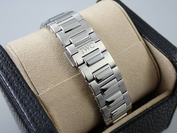 IWC インヂュニア オートマティック 40 Ref.IW328903 グリーン文字盤 未使用 483K2586