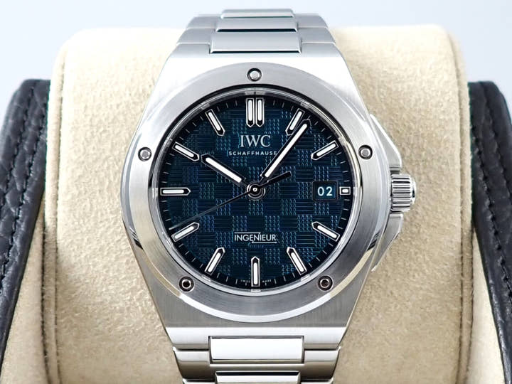 IWC インヂュニア オートマティック 40 Ref.IW328903 グリーン文字盤 美中古 77F11482