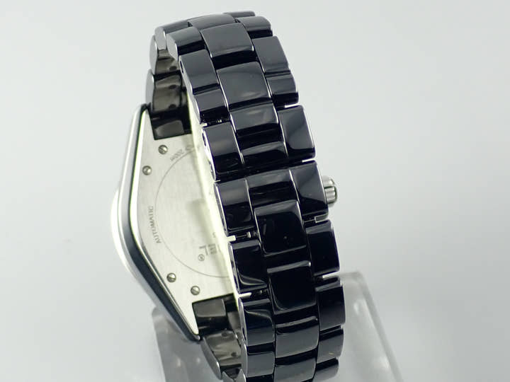 シャネル J12 Ref.H0940 ブラック文字盤 中古 j12-7