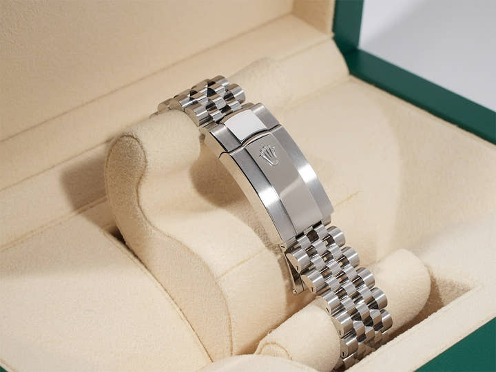 Rolex Datejust 41 Ref. 126334 Stainless Steel/White Gold Mint Green Dial Jubilee Bracelet