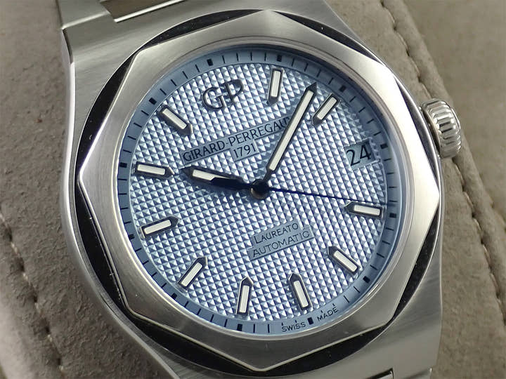 ジラールペルゴ ロレアート グレイシャー ジャパンリミテッド Ref.81010-11-200711A アイスブルー文字盤 中古 C41VCRJV