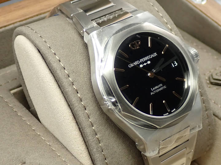 Girard-Perregaux Laureato <Warranty, Box, etc.>