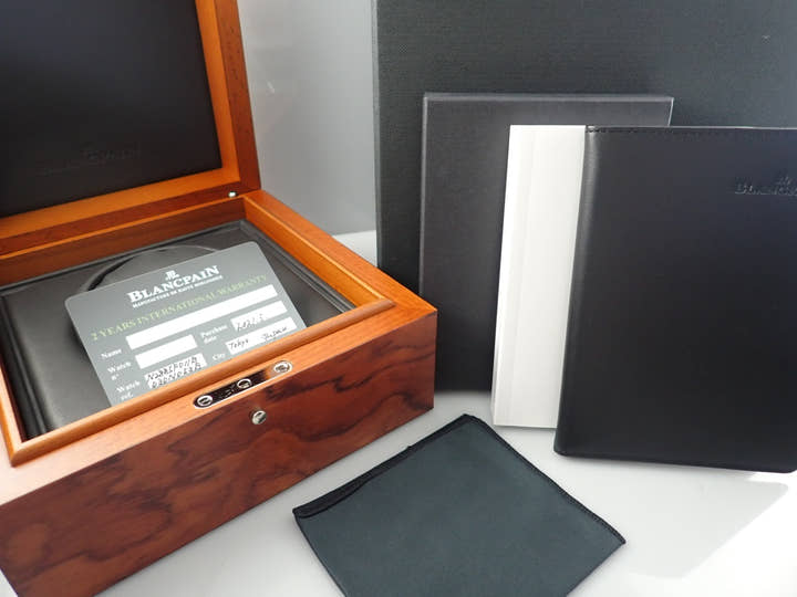 ブランパン レマン フライバック クロノグラフ Ref.2885F-11B30-53B ブラック文字盤 美品 27FF8A5V