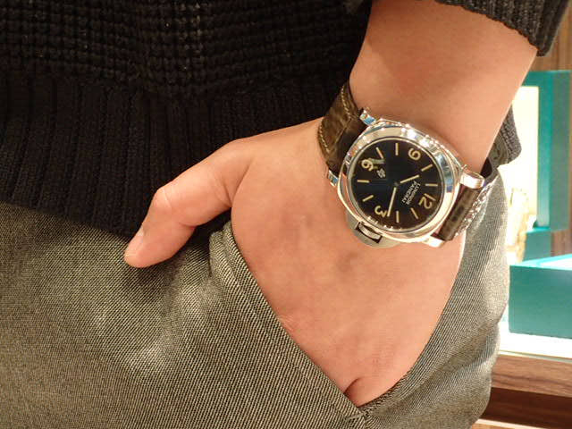 パネライ ルミノール Ref.5218-201/A ブラック文字盤 中古 logo-2