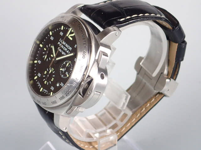 Panerai Luminor Ref.PAM00250 Black Dial Used luminor-10