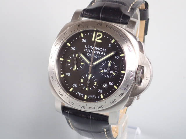 Panerai Luminor Ref.PAM00250 Black Dial Used luminor-10