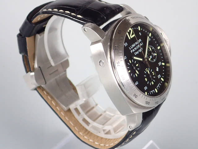 Panerai Luminor Ref.PAM00250 Black Dial Used luminor-10