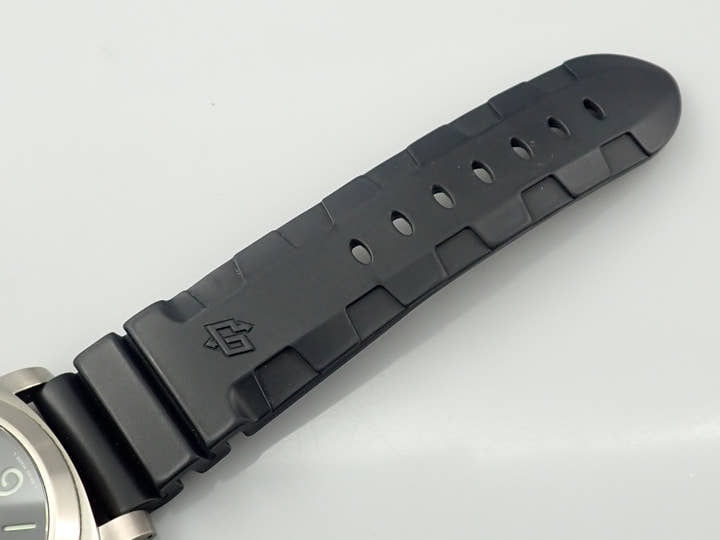 パネライ ルミノール ベース Ref.PAM00176 ブラック文字盤 中古 8JX41US2