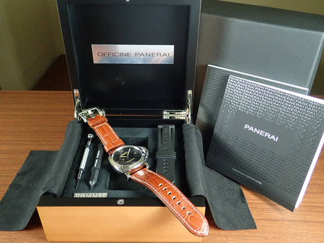 Panerai Luminor Ref.PAM00359 Black Dial Used luminor-4