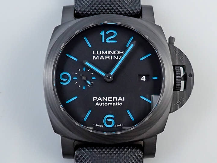 パネライ ルミノール マリーナ カーボテック Ref.PAM01661 ブラック文字盤 極美品 4WCV1SFX