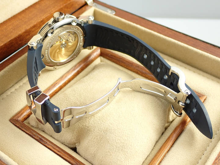 ブレゲ マリーン ラージデイト Ref.5817ST シルバー文字盤 中古 H66WR74F
