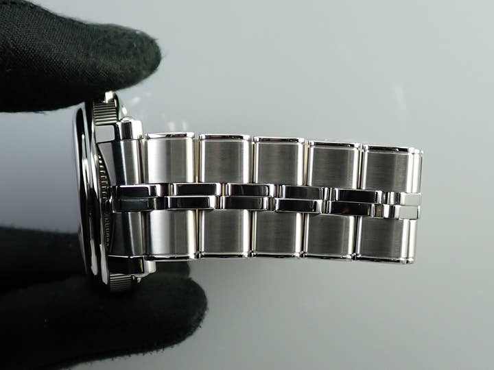 ブレゲ マリーン ラージデイト Ref.5817ST/12/SV0 シルバー文字盤 中古 YW2VZ4UP