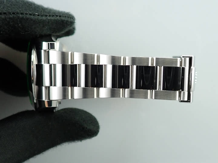 ロレックス ミルガウス Ref.116400GV ステンレススチール Zブルー文字盤