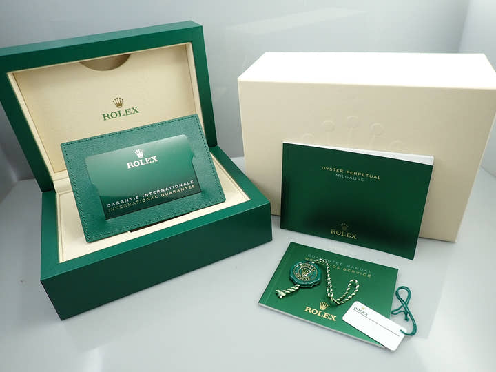 ロレックス ミルガウス Ref.116400GV ステンレススチール Zブルー文字盤