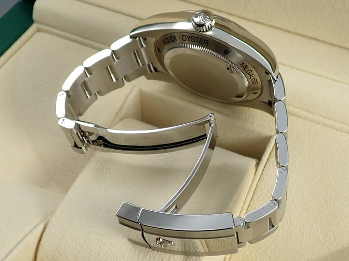 ロレックス ミルガウス Ref.116400GV ステンレススチール Zブルー文字盤