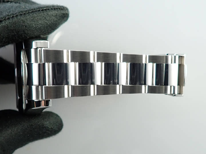 ロレックス ミルガウス Ref.116400 ステンレススチール ホワイト文字盤