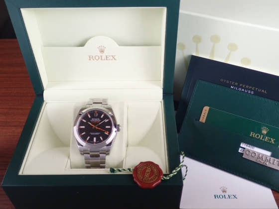 ロレックス ミルガウス Ref.116400 ブラック文字盤 未使用 milgauss-2