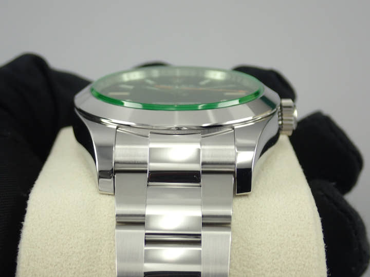 ロレックス ミルガウス Ref.116400GV ブラック文字盤 未使用 milgauss-35