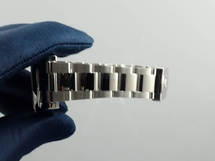 ロレックス ミルガウス Ref.116400 ステンレススチール ホワイト文字盤