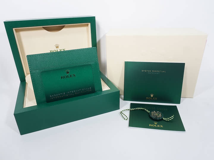Rolex Datejust 41 Ref. 126334 Stainless Steel/White Gold, Mint Green Dial, Jubilee Bracelet, Unworn, n4kjg3yk