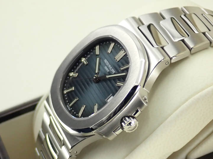 Patek Philippe Nautilus Ref.5800/1A-001 Dark Blue Dial Pre-owned nautilus-104