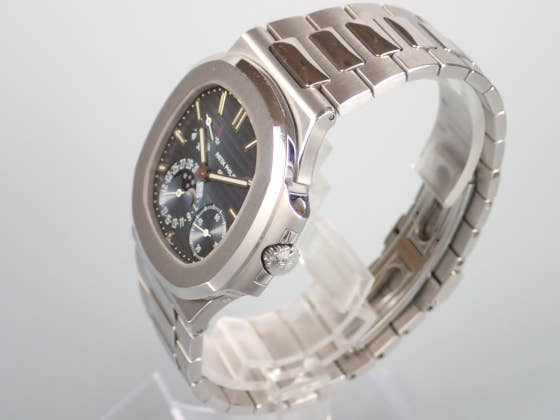 Patek Philippe Nautilus Ref.5712/1A Black and Blue Dial Used nautilus-10