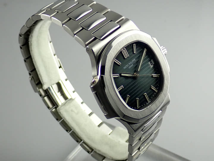 パテックフィリップ ノーチラス Ref.5800/1A-001 ステンレススチール ブルー文字盤