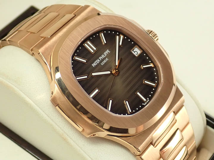 パテックフィリップ ノーチラス Ref.5711/1R-001 ローズゴールド ブラウン・ブラック・グラデーション文字盤