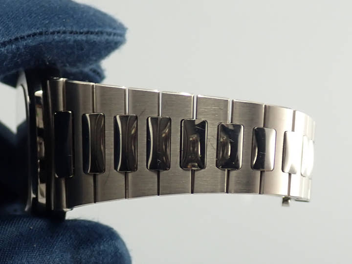 パテックフィリップ ノーチラス パーペチュアルカレンダー Ref.5740/1G-001 ホワイトゴールド ブルー文字盤